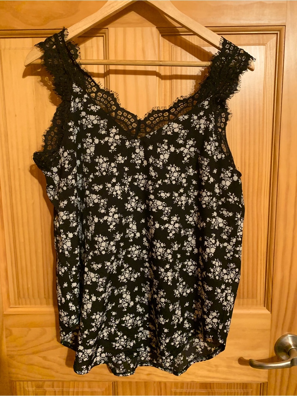 Black Lace-Trim Floral Cami